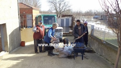 Φωτογραφίες από τα πλημμυρισμένα Λαγυνά