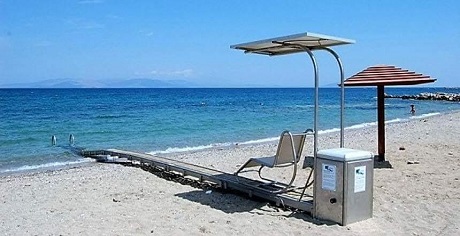 Ράμπα θάλασσα αναπηρική