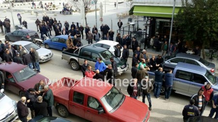 Έντονη παρουσία αστυνομικών σε αγροτική κινητοποίηση στην Ορεστιάδα (βίντεο)