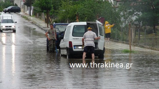 αυτοκίνητο πλημμύρα