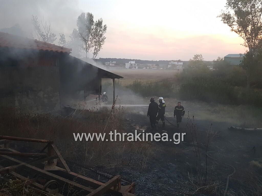 Βίντεο: Πυκνοί καπνοί σκέπασαν τον Πύργο Ορεστιάδας