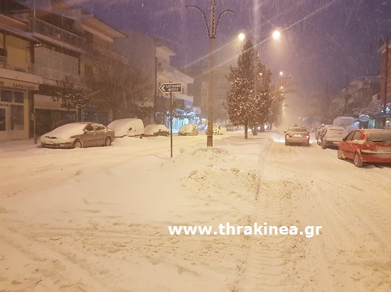 Βίντεο: Σφοδρή χιονοθύελλα στην Ορεστιάδα
