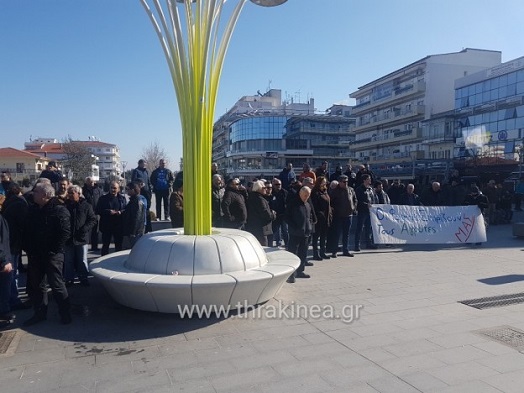 πλατεία αγρότες