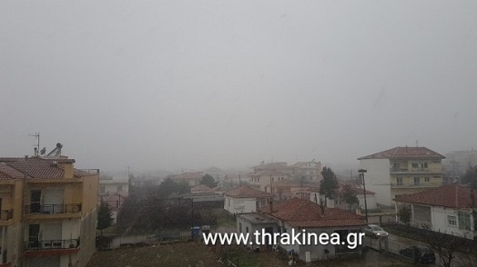 Βίντεο: Πυκνή χιονόπτωση στην Ορεστιάδα