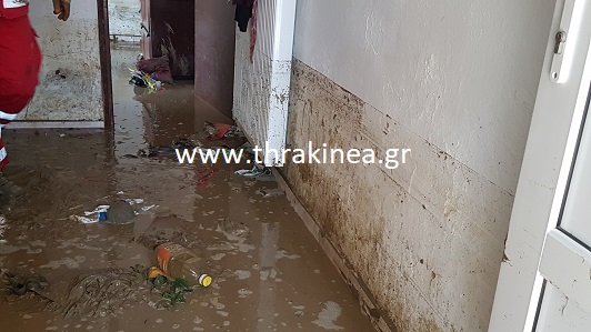 πλημμύρα σπίτι