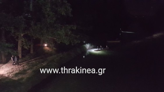 Βίντεο: Έρευνες για εντοπισμό ατόμου που έπεσε στον Ερυθροπόταμο