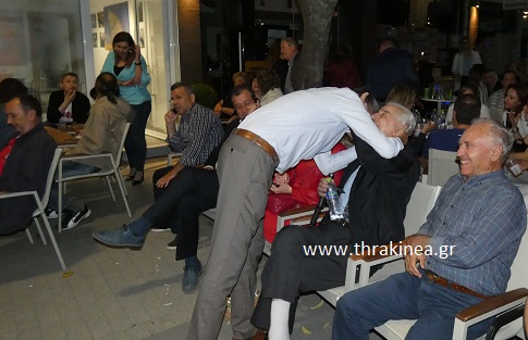 Η αγκαλιά του πατέρα η μεγαλύτερη επιβράβευση