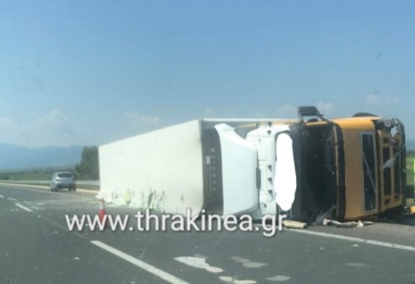 Τροχαίο με νταλίκα στην Εγνατία