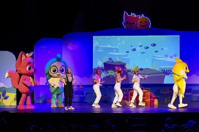 Η επίσημη θεατρική παράσταση του Pinkfong με τον Baby Shark απόψε στο Κηποθέατρο Αλεξανδρούπολης
