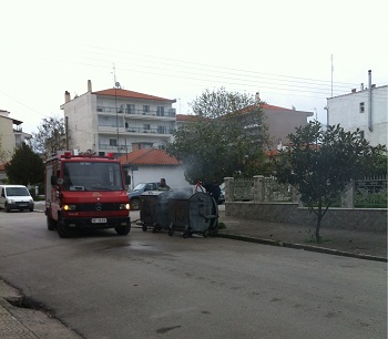 Φωτιά σε κάδους στην Ορεστιάδα