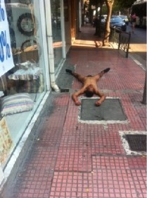 Σοκαριστική εικόνα στο κέντρο της Αθήνας! Σοκαριστική εικόνα στο κέντρο της Αθήνας!