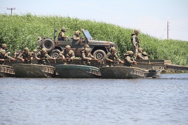 Όταν ο στρατός περνάει το ποτάμι