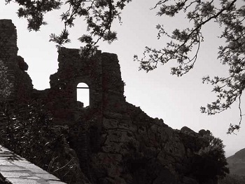 Αποκατάσταση του Αγίου Γεωργίου στο Σουφλί και φωτισμός στο κάστρο της Χώρας Σαμοθράκης