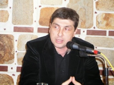 Μιχαηλίδης: «Δεν υπάρχουν περιθώρια συνεργασίας με τον αλαζονικό Β. Λαμπάκη» (ηχητικό) Μιχαηλίδης: «Δεν υπάρχουν περιθώρια συνεργασίας με τον αλαζονικό Β. Λαμπάκη» (ηχητικό)