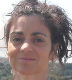 Συνέντευξη: Πελαγία Τσιτσάνη Συνέντευξη: Πελαγία Τσιτσάνη