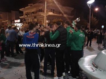 Οι πανηγυρισμοί των παικτών της Ορεστιάδας για την επιστροφή στη volleyleuage (βίντεο) Οι πανηγυρισμοί των παικτών της Ορεστιάδας για την επιστροφή στη volleyleuage (βίντεο)