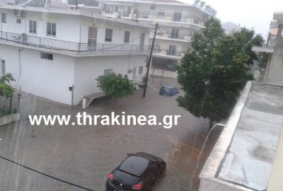 Πλημμύρισαν δρόμοι της Ορεστιάδας Πλημμύρισαν δρόμοι της Ορεστιάδας