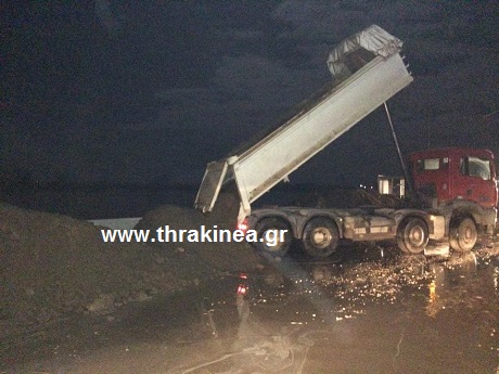 Δραματική η κατάσταση στα παραποτάμια χωριά Δραματική η κατάσταση στα παραποτάμια χωριά