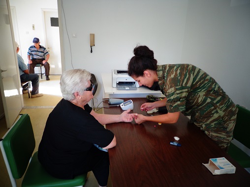 Εξετάσεις από στρατιωτικούς γιατρούς σε Σιδηρώ και Γιαννούλη