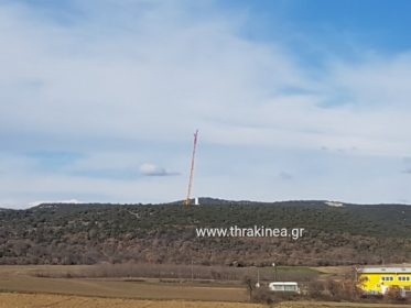 Ένας εντυπωσιακός γερανός στην Αλεξανδρούπολη Ένας εντυπωσιακός γερανός στην Αλεξανδρούπολη