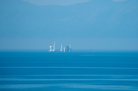 Το πυροβολικό έχει στόχους και στη θάλασσα