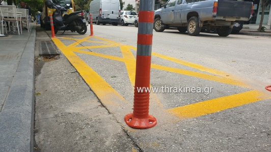 Γραμμές και κολωνάκια