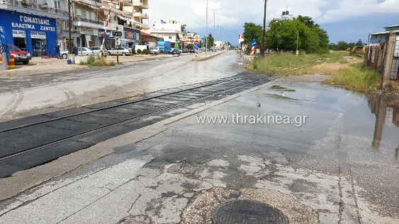 Σαν θαύμα: Θα φτιάξουν τη σιδηροδρομική διάβαση!