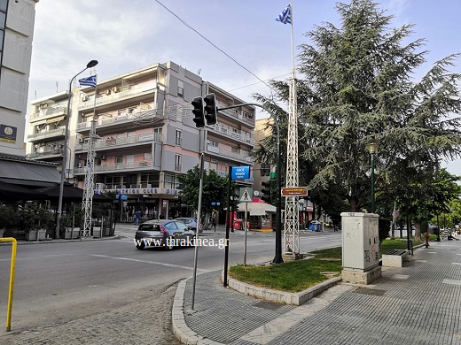 Αλεξανδρούπολη: Ξανά σε λειτουργία τα φανάρια στη Δημοκρατίας