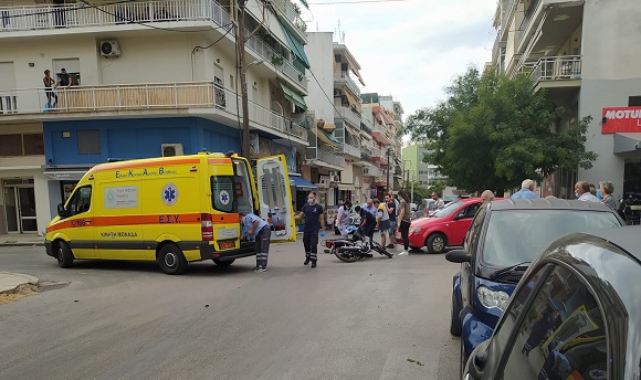 Αλεξανδρούπολη: Δικυκλιστής τραυματίστηκε σε σύγκρουση με αυτοκίνητο