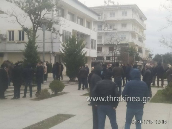Τώρα: Σε εξέλιξη συγκέντρωση υπογραφών κατά της επέκτασης του ΚΥΤ