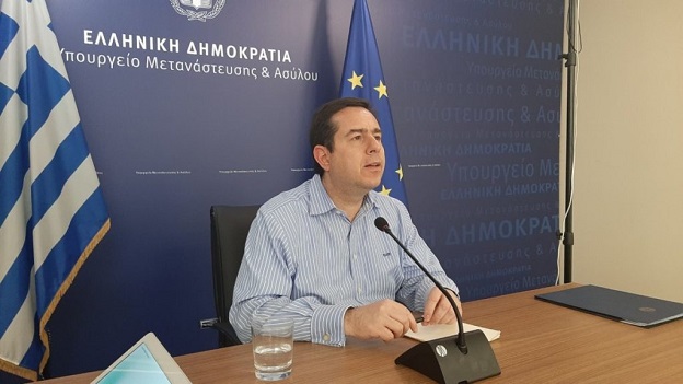 Τα σχέδια του Μηταράκη διώχνουν εργαζόμενους από τον Έβρο