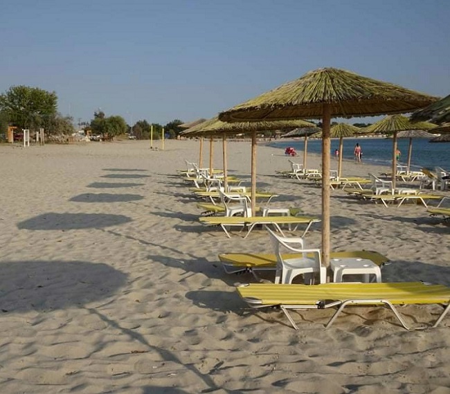 Εξοπλισμός προσβασιμότητας σε παραλίες του δήμου Κομοτηνής για άτομα με αναπηρία
