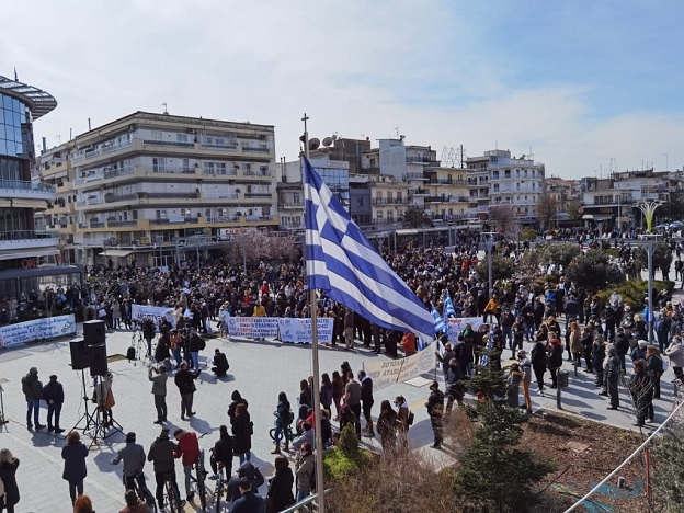 Βίντεο: Ο Εθνικός Ύμνος όταν ακούγεται στην Ορεστιάδα στέλνονται πολλά μηνύματα