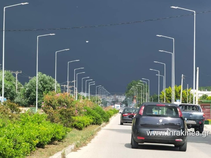 Όταν σκοτεινιάζει ο ουρανός