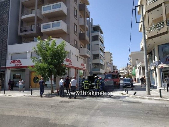 Πριν λίγο: Φωτιά σε αυτοκίνητο εν κινήσει στην Αλεξανδρούπολη