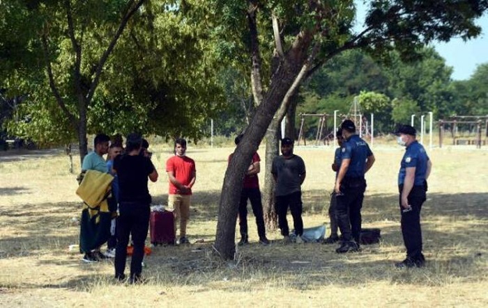 Τουρικά ΜΜΕ: Αφγανοί κατευθύνονται από την Αδριανούπολη στην Ελλάδα