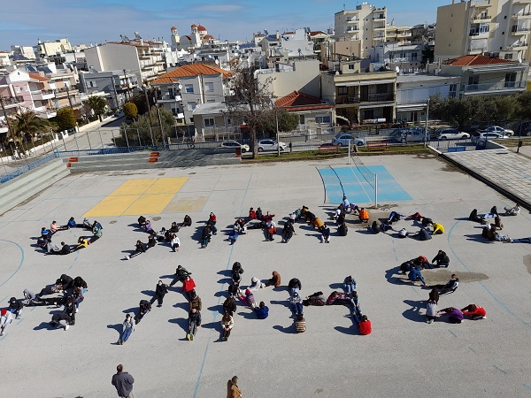Το δυνατό μήνυμα μαθητών της Αλεξανδρούπολης
