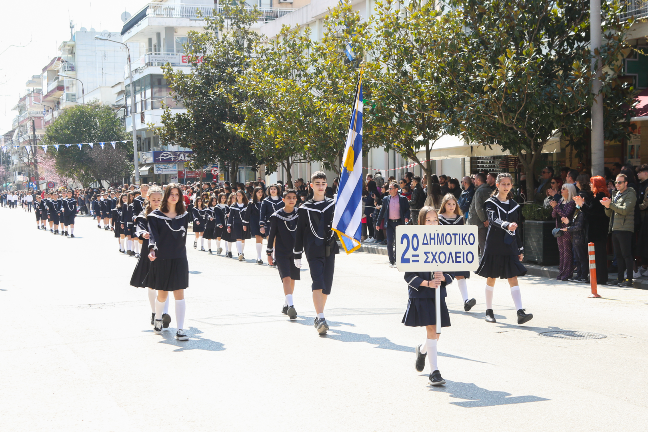 Φωτογραφίες από την παρέλαση της Ορεστιάδας