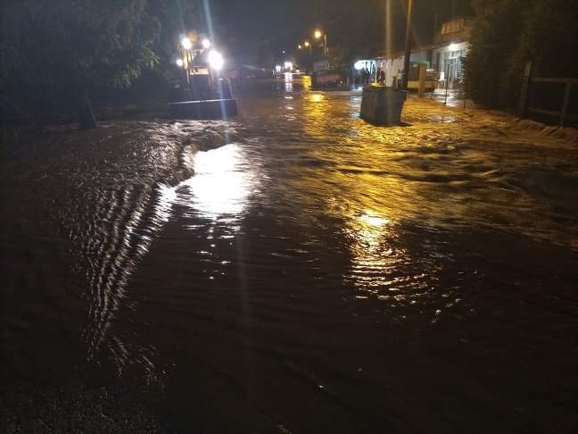 Περισσότερα από 10 σπίτια πλημμύρισαν στη Λεπτή