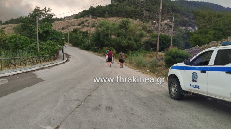 Με όπλο τις αξίνες και την αγάπη τους πάνε στην πρώτη γραμμή