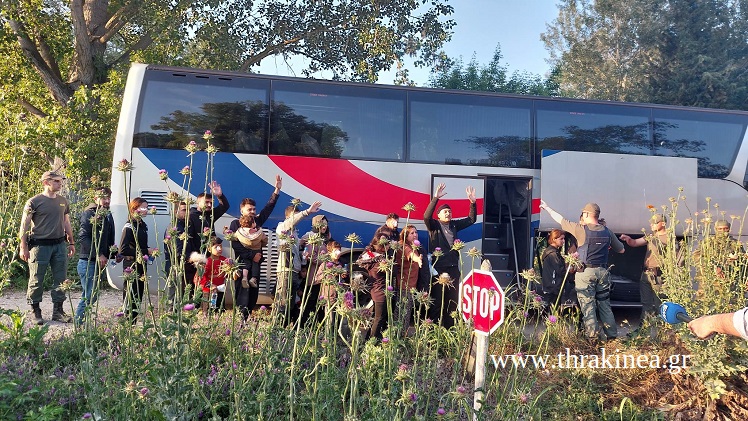 Οι Τούρκοι παίζουν με την Ελλάδα στο μεταναστευτικό . . .