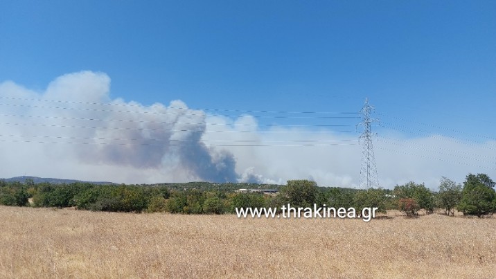 Ο Έβρος εξακολουθεί να καίγεται