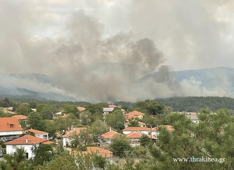 Στη Δαδιά επέστρεψε το μέτωπο της πυρκαγιάς