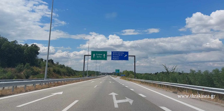 Με πρόστιμο κινδυνεύουν όσοι οδηγούν στη Βουλγαρία οχήματα χωρίς χειμερινά ελαστικά
