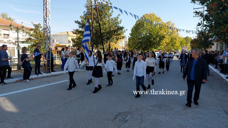 Η βορειότερη εντός Ελλάδας μαθητική και στρατιωτική παρέλαση