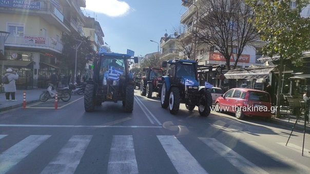 Τώρα: Έφτασαν τα πρώτα τρακτέρ στο κέντρο της Ορεστιάδας