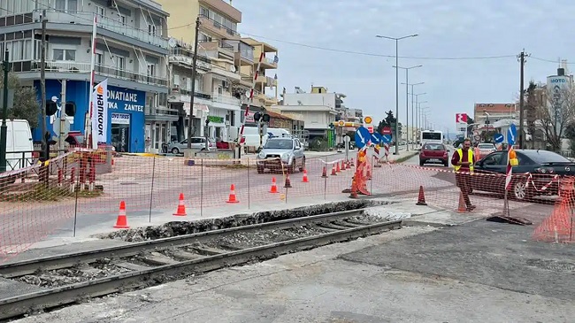 Δύο εβδομάδες ακόμη. . .