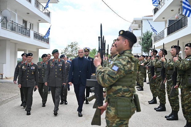 Επίσκεψη Δένδια στην Ορεστιάδα: Ανοίγουν θέσεις στα ΣΟΑ για γιατρούς, νοσηλευτές και εκπαιδευτικούς