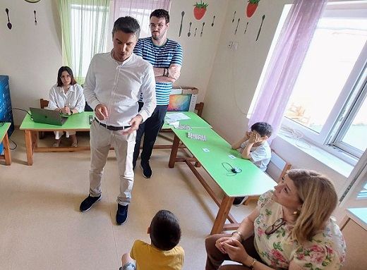 Συνεργασία του δήμου Αλεξανδρούπολης και του ΔΠΘ για τις μετρήσεις οπτικής οξύτητας στα νήπια