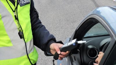 Ορεστιάδα: Συνελήφθη γιατί οδηγούσε μεθυσμένος χωρίς δίπλωμα – Είχε στην κατοχή του ναρκωτικά Ορεστιάδα: Συνελήφθη γιατί οδηγούσε μεθυσμένος χωρίς δίπλωμα – Είχε στην κατοχή του ναρκωτικά